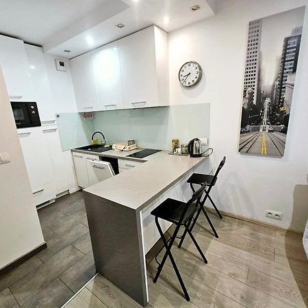 ורשה Extra Green Kabaty Apartament Nr 5 מראה חיצוני תמונה